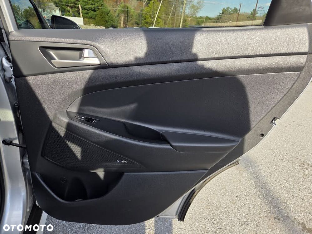 Hyundai Tucson - 15