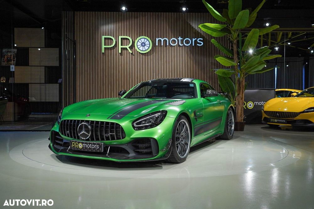 Mercedes-Benz AMG GT R - 1