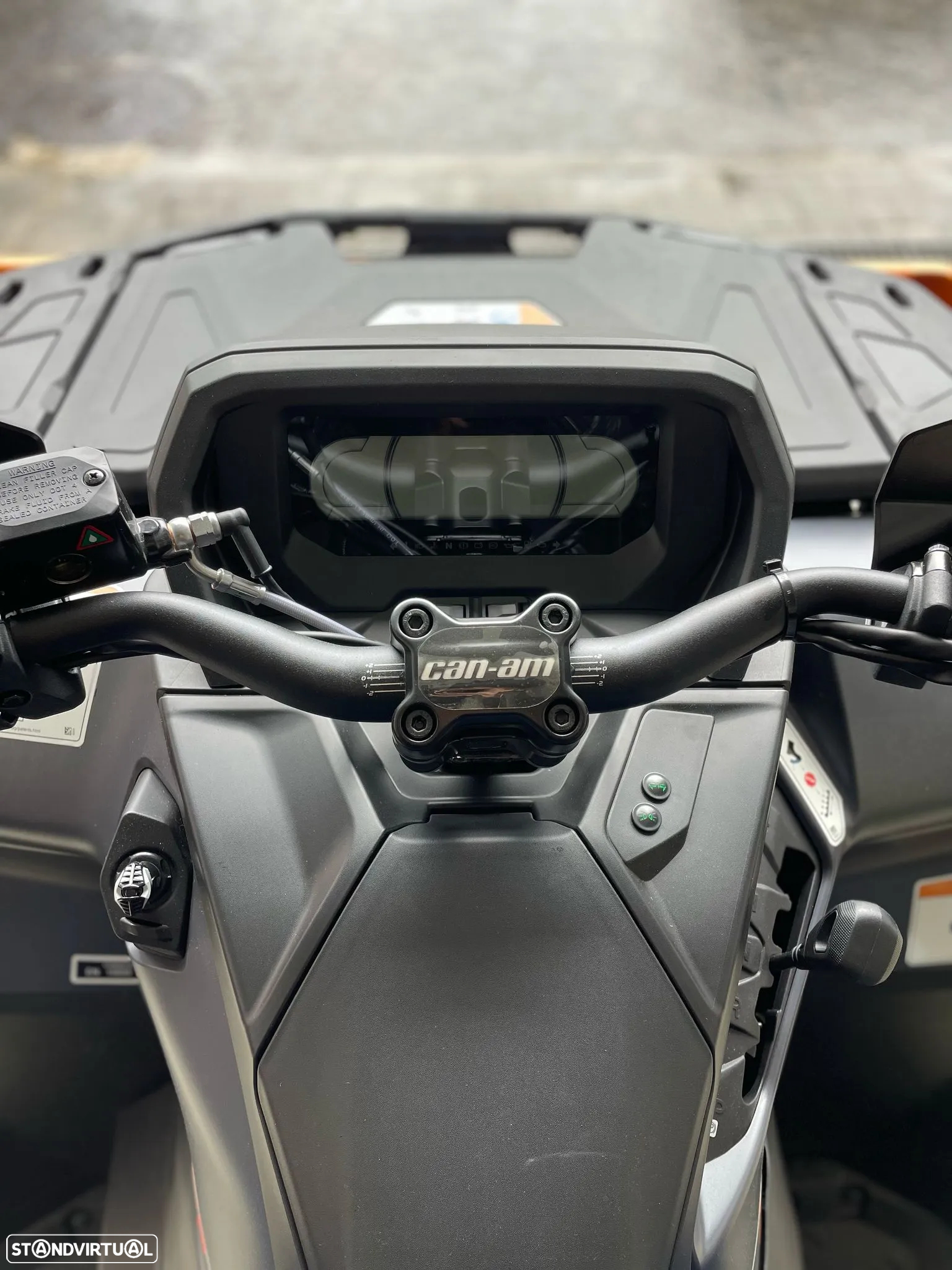 Can-Am Outlander Max 1000 XT-P (NOVA) - 17