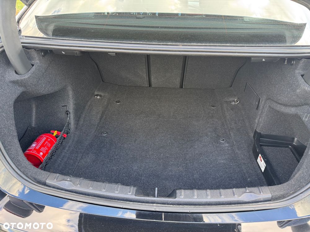BMW Seria 3 335i xDrive Sport-Aut Sport Line - 16