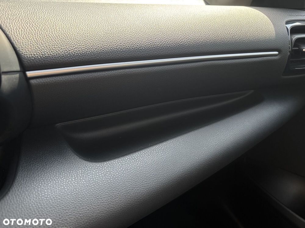 Toyota Yaris Hybrid 1.5 Comfort - 34