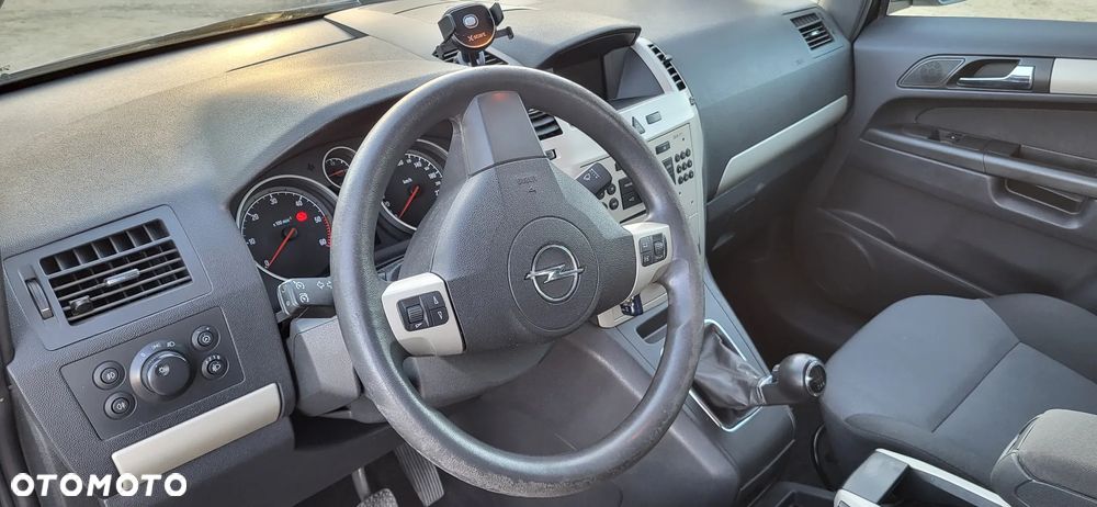 Opel Zafira 1.7 CDTI Essentia - 4