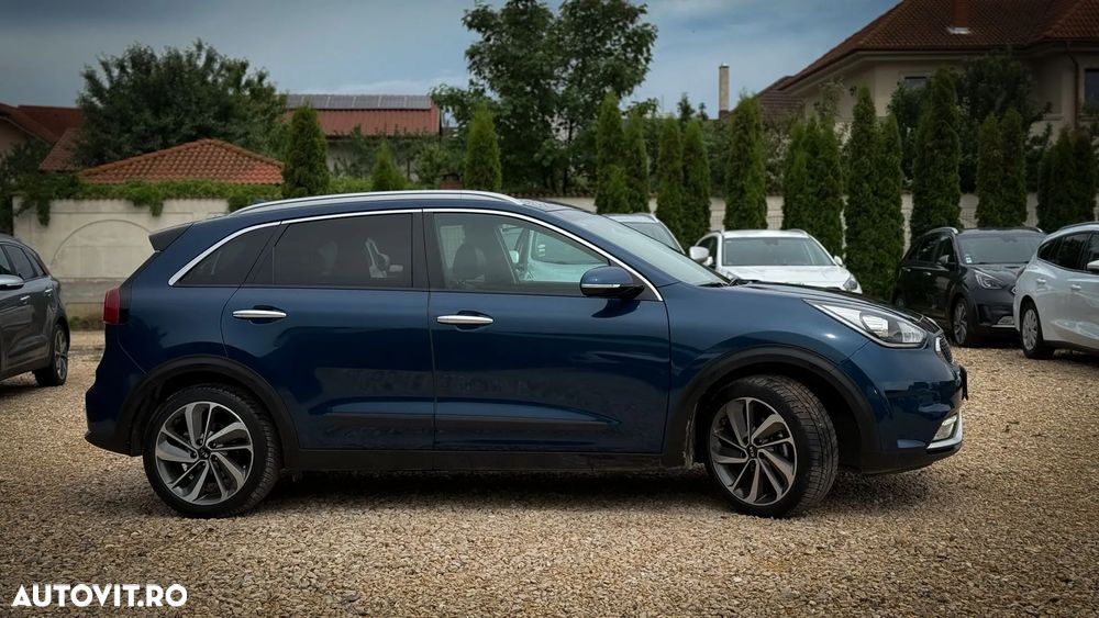 Kia Niro 1.6 GDI 2WD Aut. Vision - 2