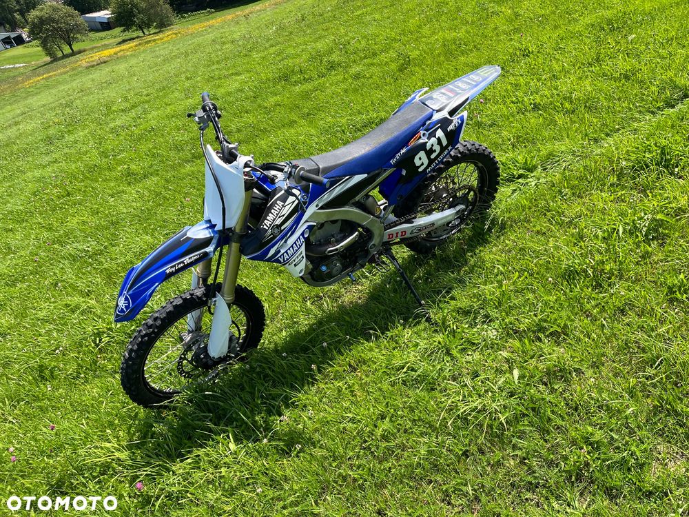 Yamaha YZF - 3