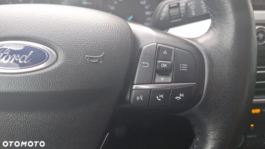 Ford Focus 1.0 EcoBoost Trend Edition - 24
