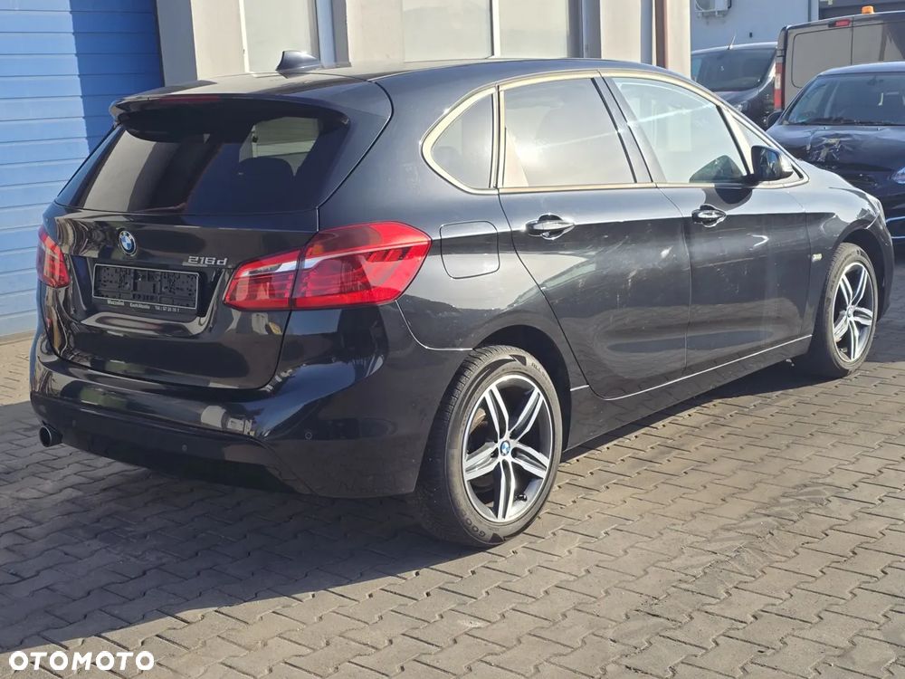 BMW Seria 2 216d Sport Line - 1