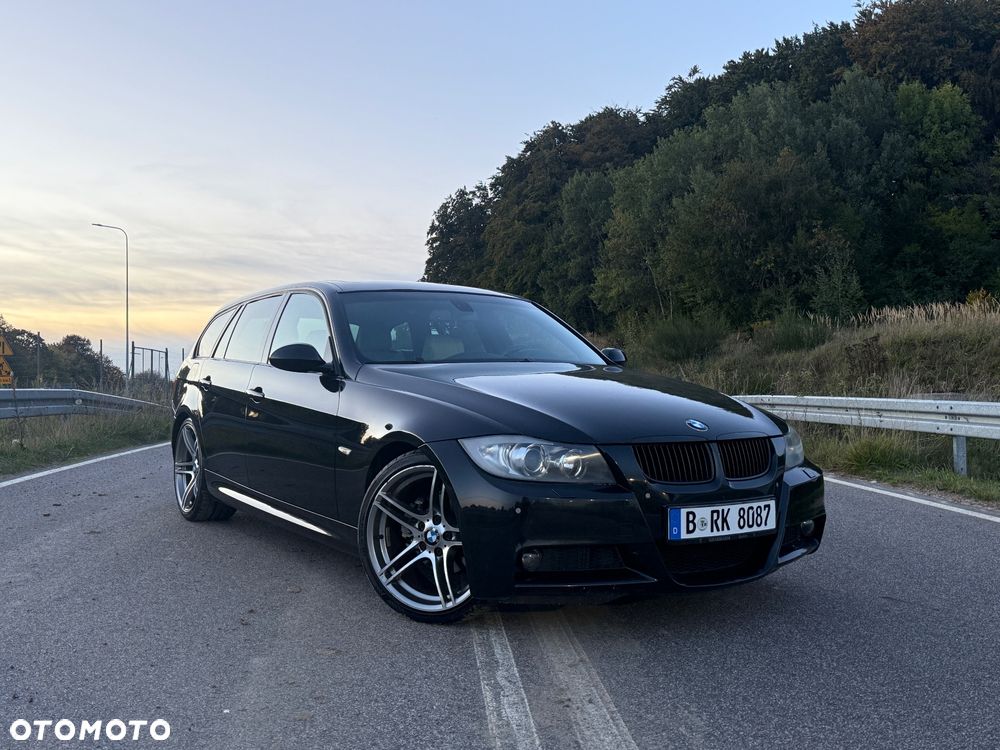 BMW Seria 3 320i - 1