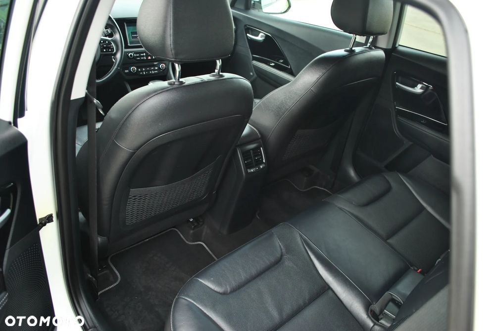 Kia Niro 1.6 GDI Hybrid L Business Line - 9