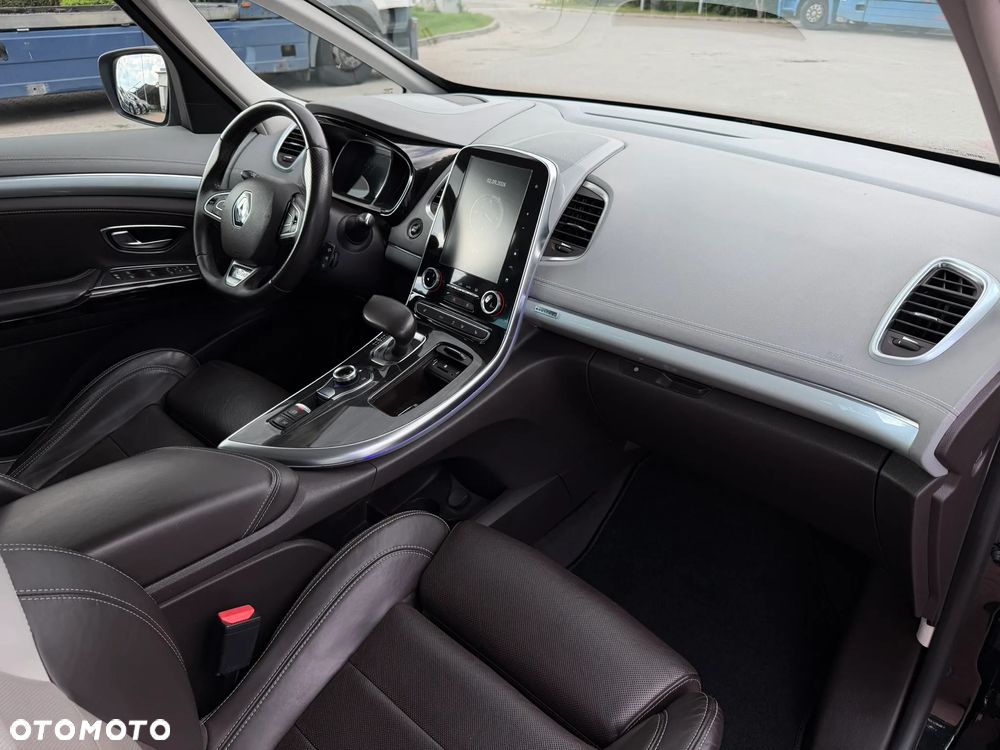 Renault Espace 1.6 dCi Energy Initiale Paris EDC 7os - 36