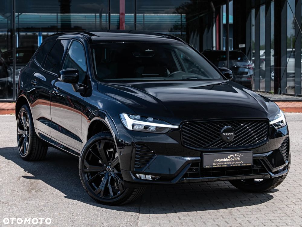 Volvo XC 60 B5 B AWD Plus Dark - 4