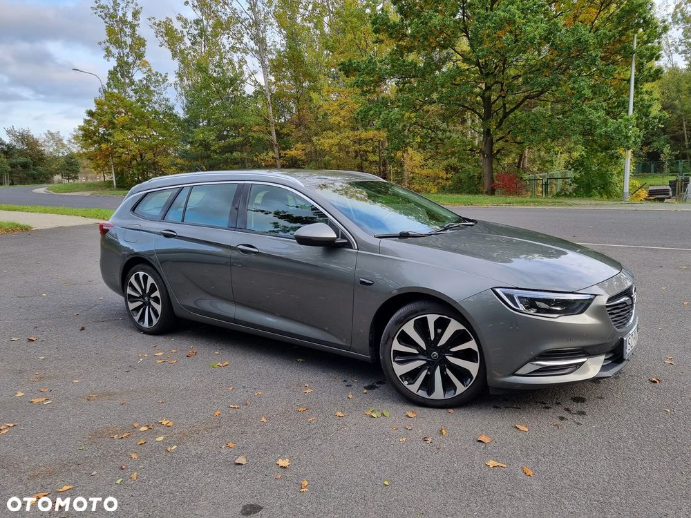 Opel Insignia - 1