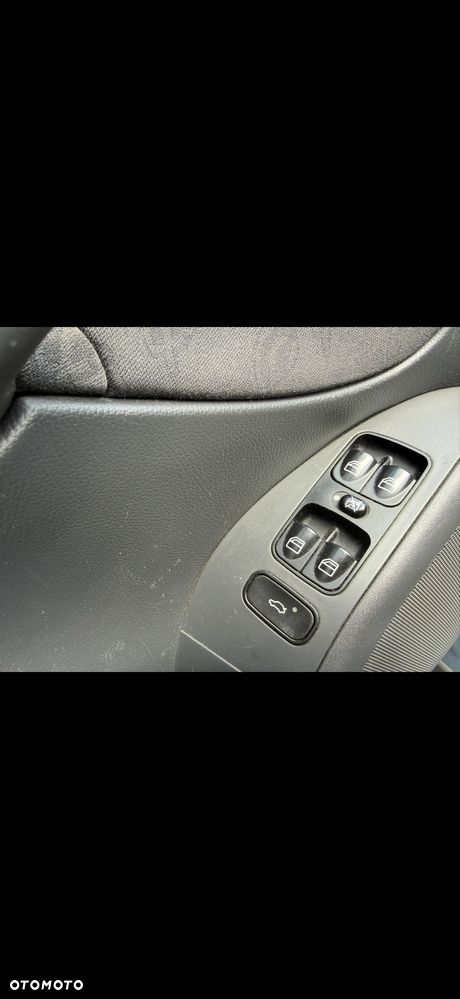 Mercedes-Benz Klasa C 200 CDI Automatik Classic - 14