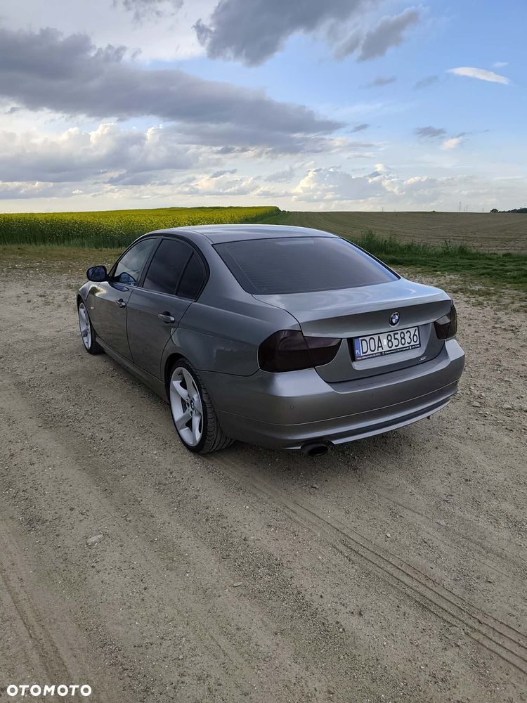 BMW Seria 3 318d - 12
