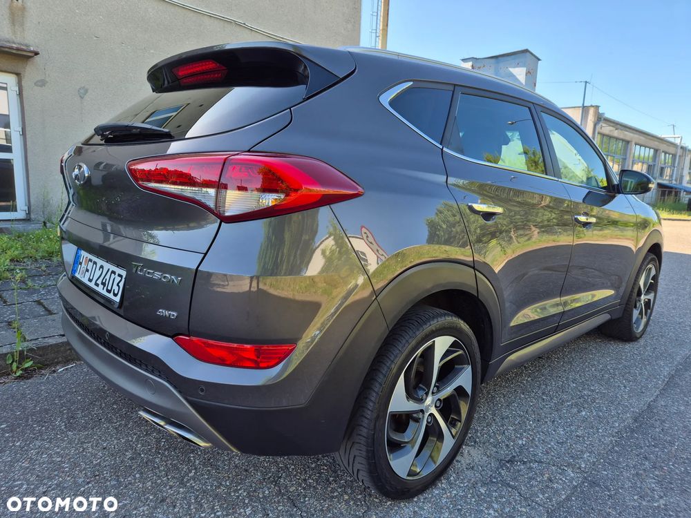 Hyundai Tucson 2.0 CRDi 4WD Advantage - 16