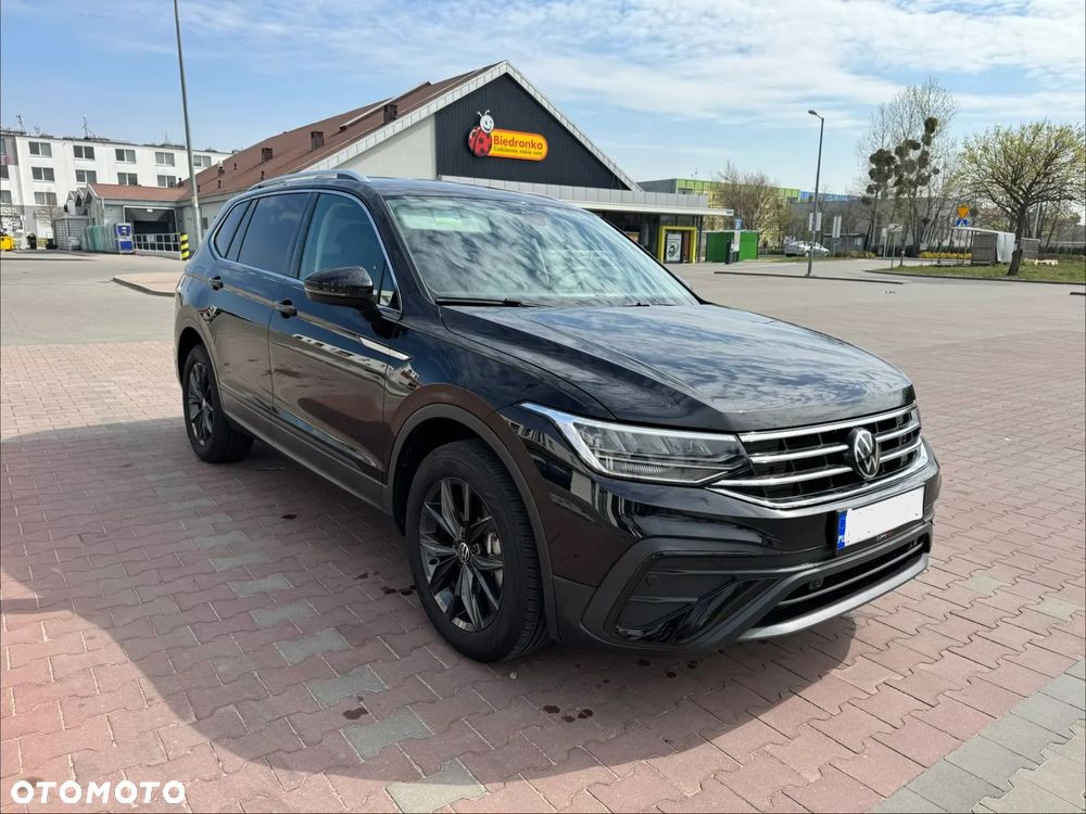Volkswagen Tiguan Allspace - 8