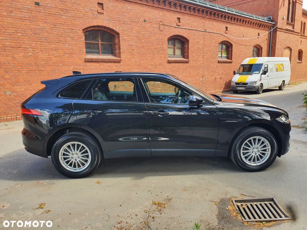 Jaguar E-Pace 2.0 i4D AWD First Edition - 3