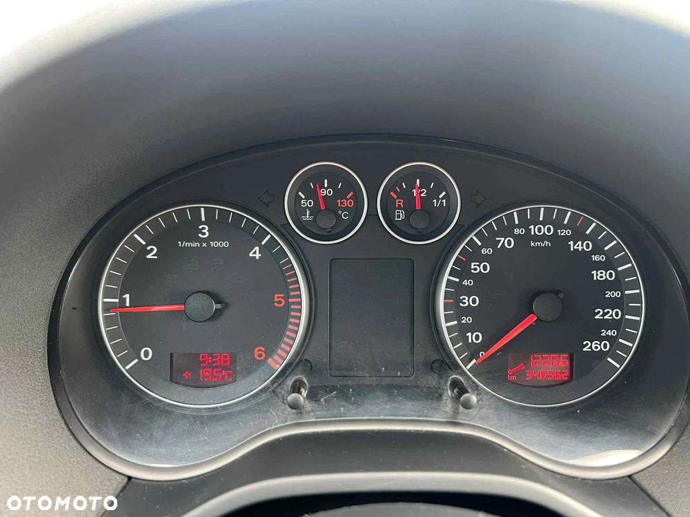 Audi A3 2.0 TDI Ambiente - 8