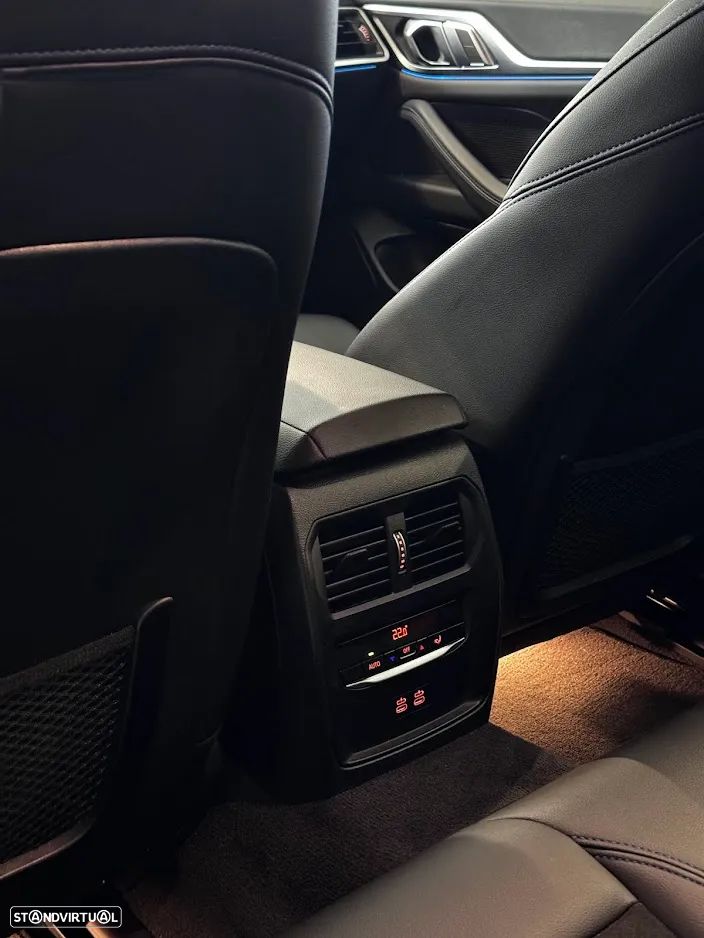 BMW i4 eDrive40 Pack Desportivo M - 26