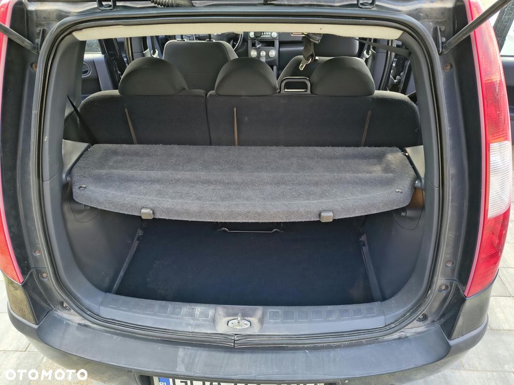 Mitsubishi Colt - 29