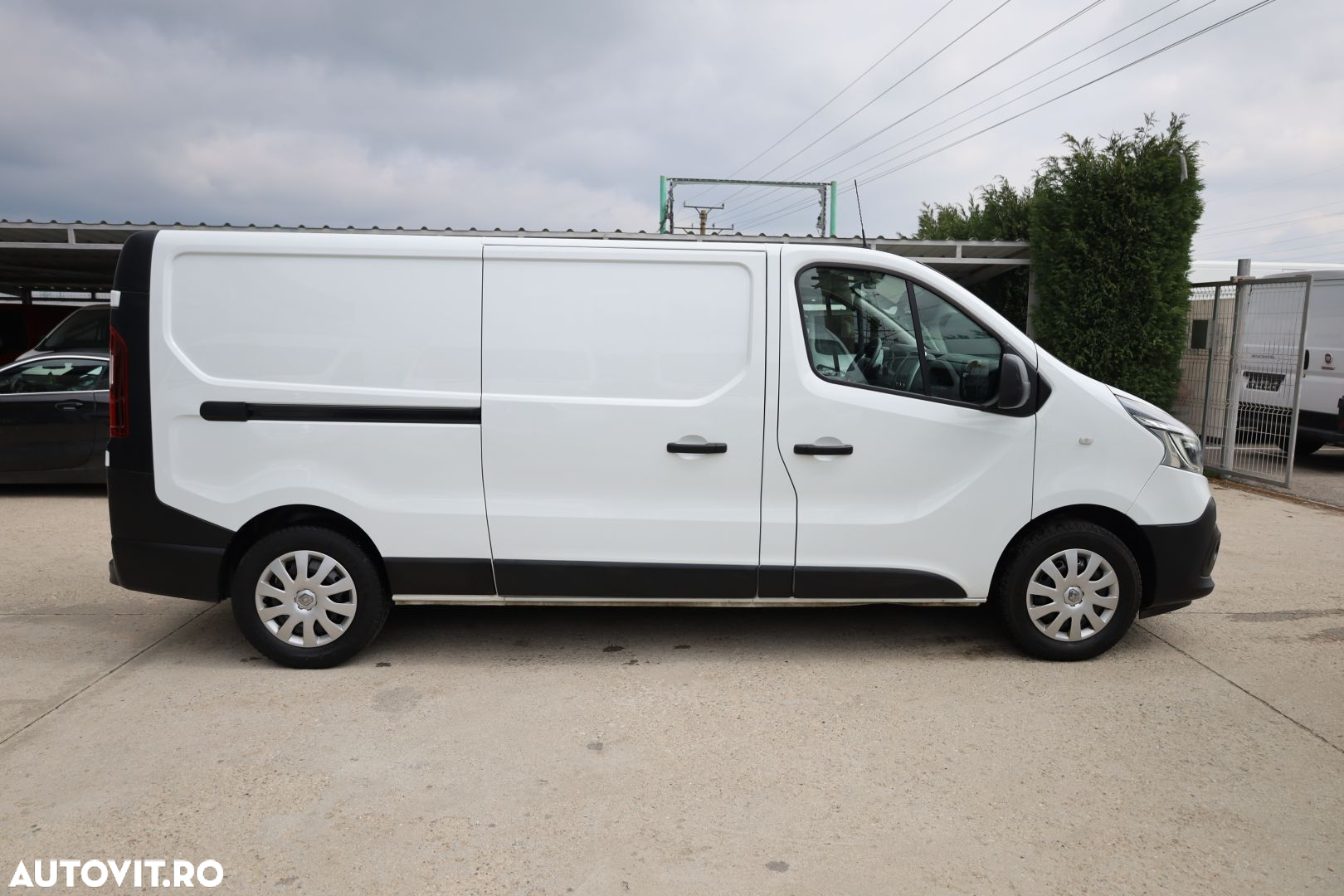 Renault Trafic - 8