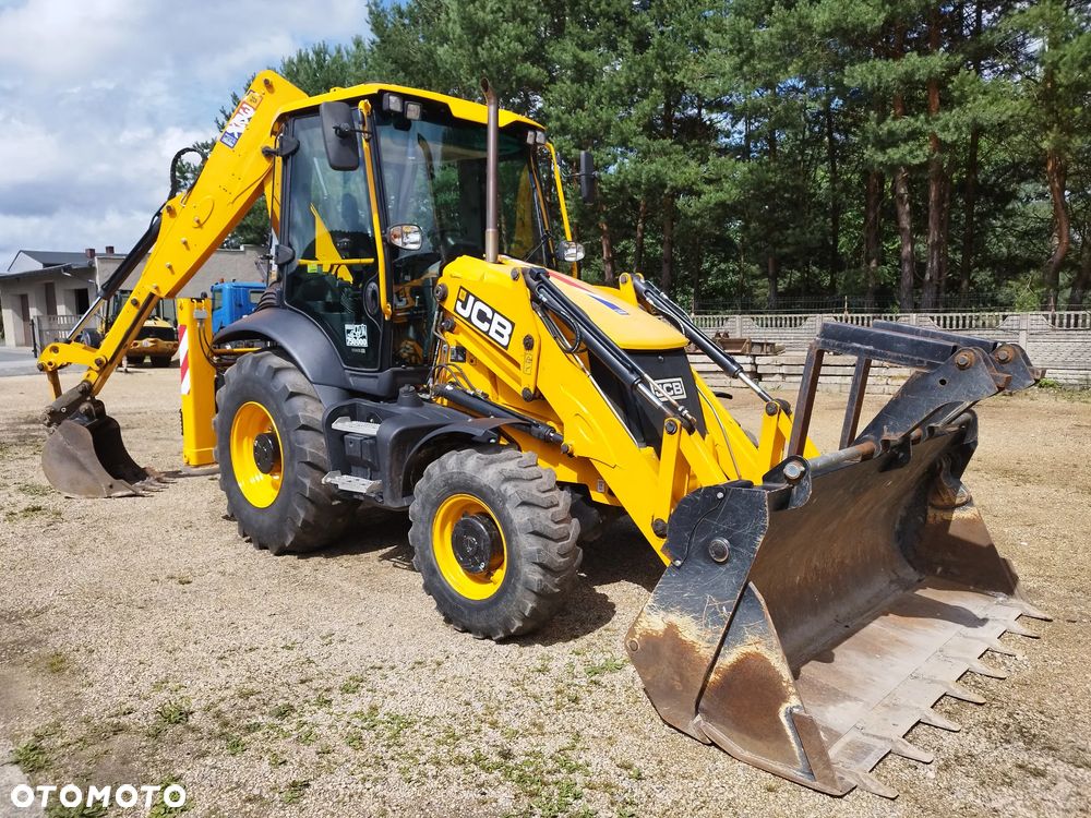 JCB 3CX - SALON PL - 900 mth - 6