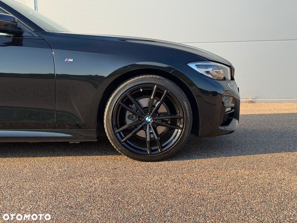 BMW Seria 3 320i xDrive M Sport Shadow sport - 9