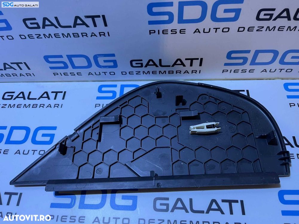 Ornament Capac Plastic Stanga Sofer Bord Volkswagen Golf 5 2004 - 2008 Cod 1K0858247D - 3