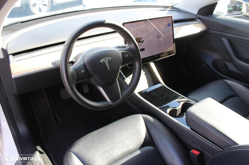Tesla Model 3 Long-Range Dual Motor AWD - 16