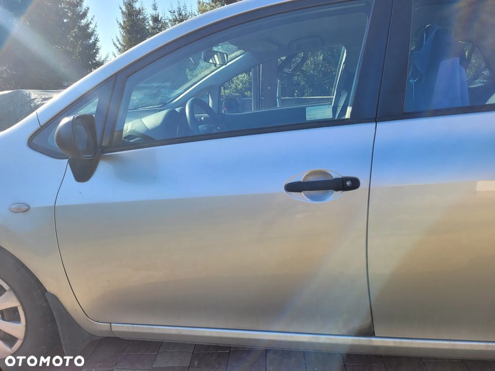 Toyota Auris 1.4 D-4D 2010 - 2