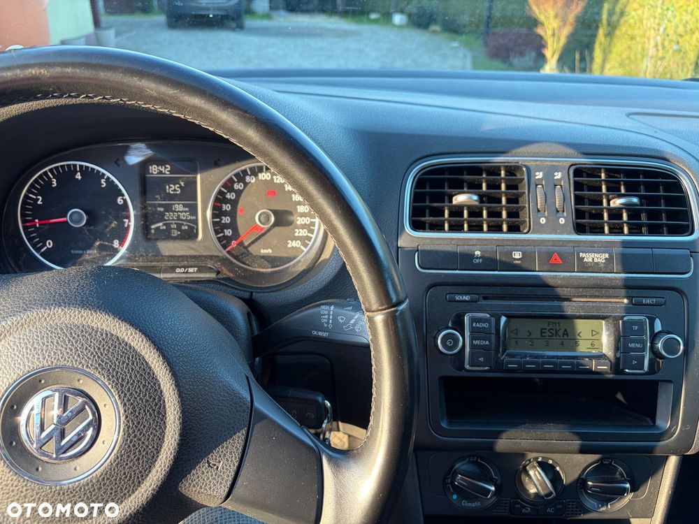 Volkswagen Polo - 11