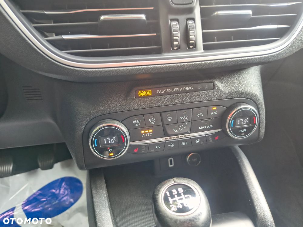 Ford Focus 1.0 EcoBoost Titanium ASS - 21