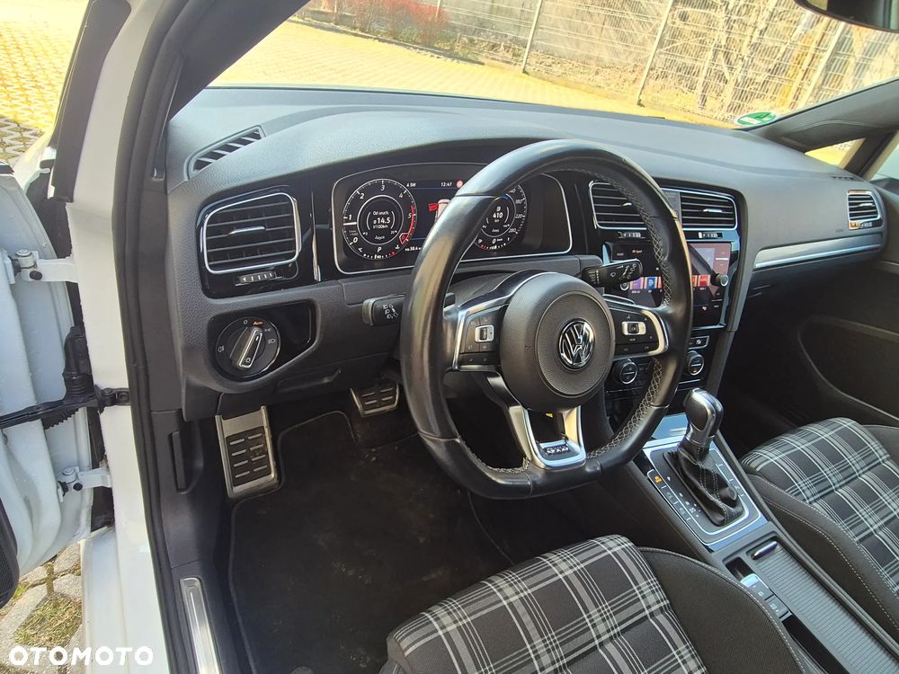 Volkswagen Golf GTD (BlueMotion Technology) DSG - 7