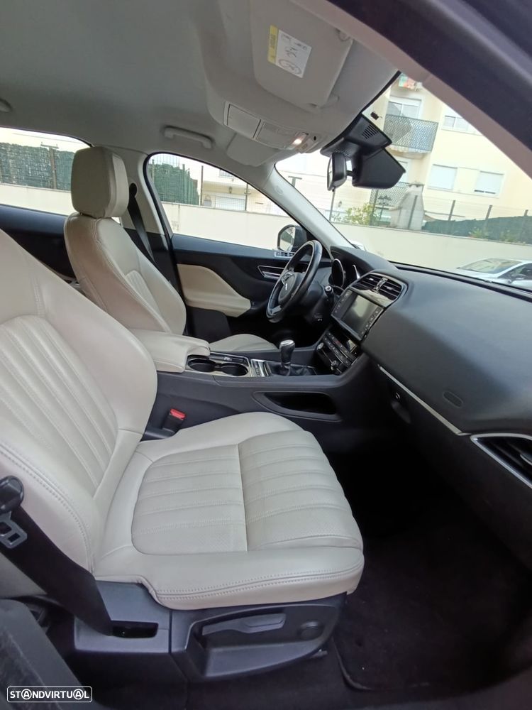 Jaguar F-Pace 2.0 i4D Prestige - 21