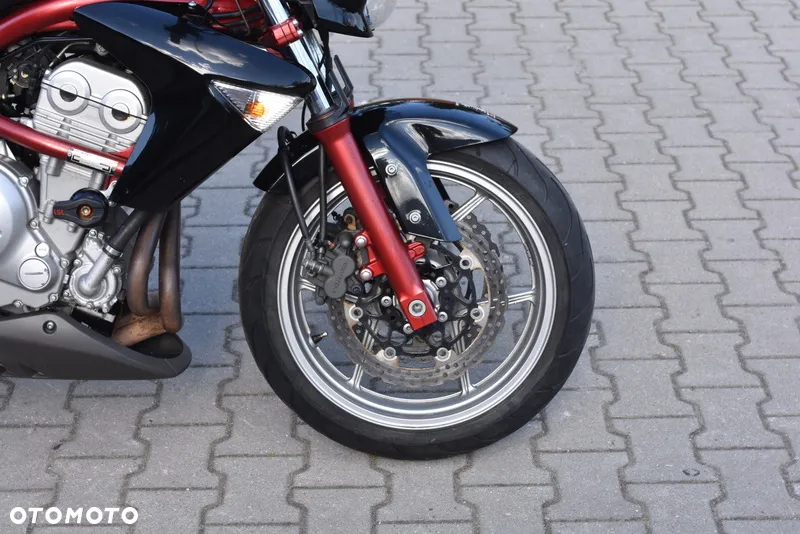 Kawasaki ER - 7