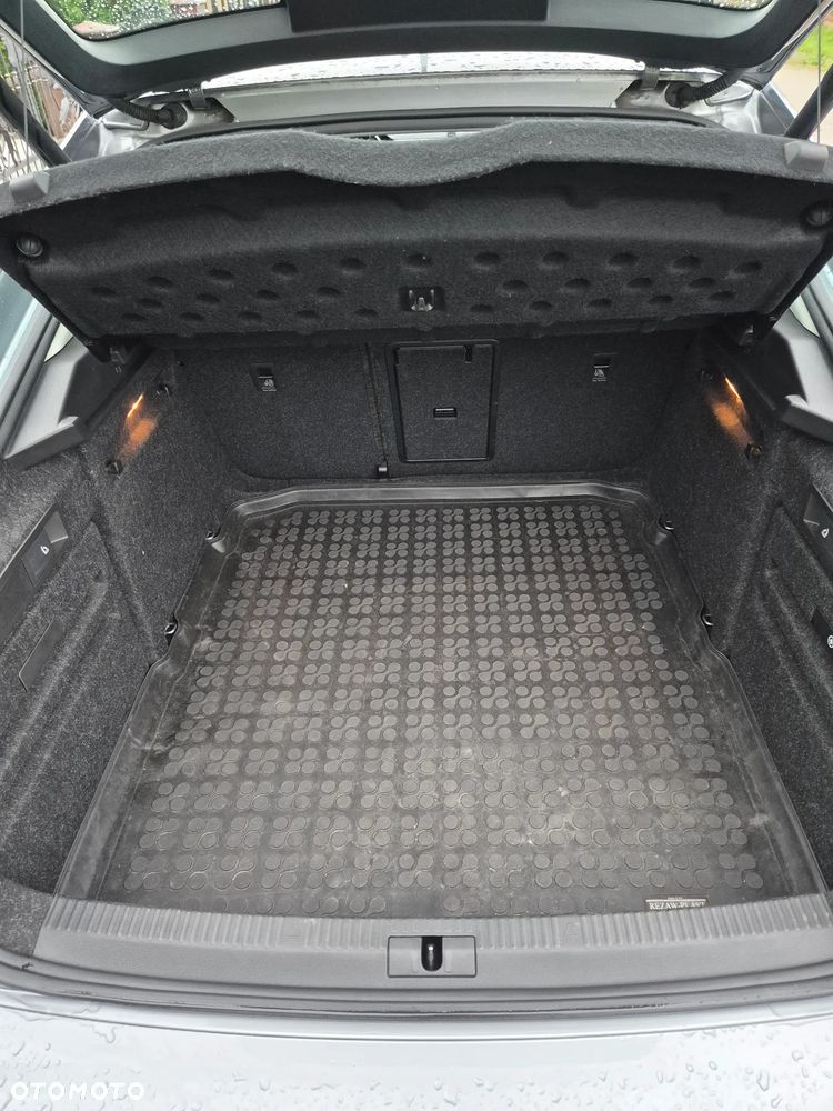 Skoda Superb 2.0 TDI Ambition - 32