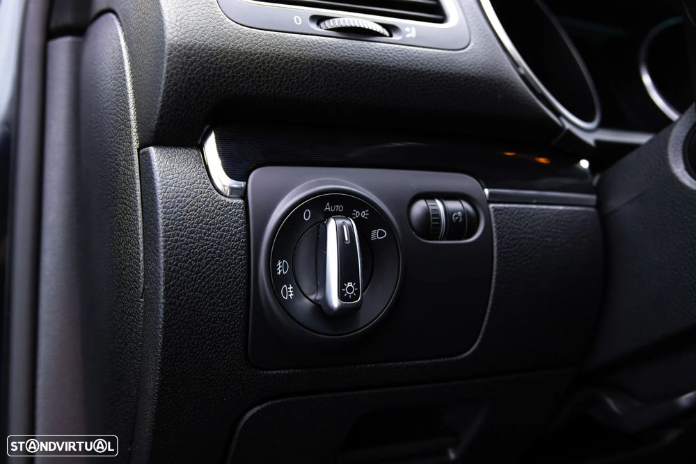 VW Golf 2.0 GTI - 26