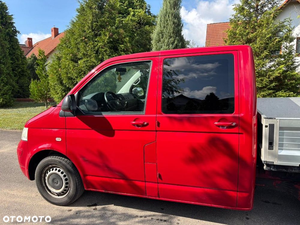 Volkswagen Transporter T5 2.5 TDI 130 KM Doka 5-Osobowy - 4