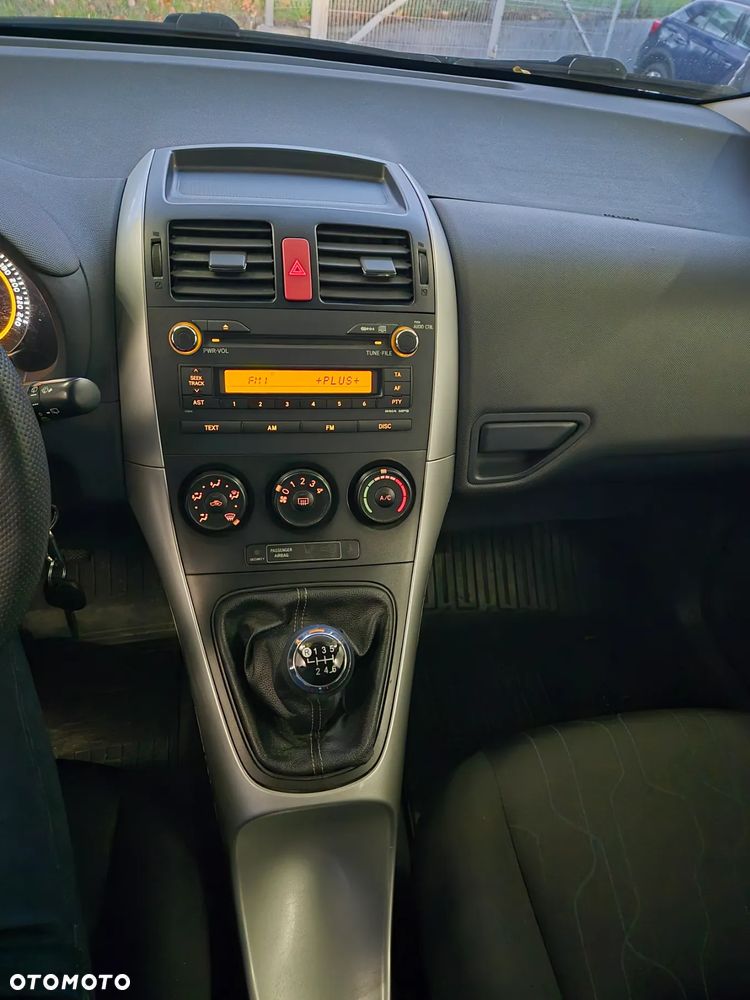 Toyota Auris 1.33 VVT-i Active - 18