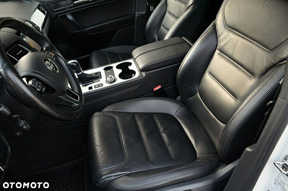 Volkswagen Touareg - 19