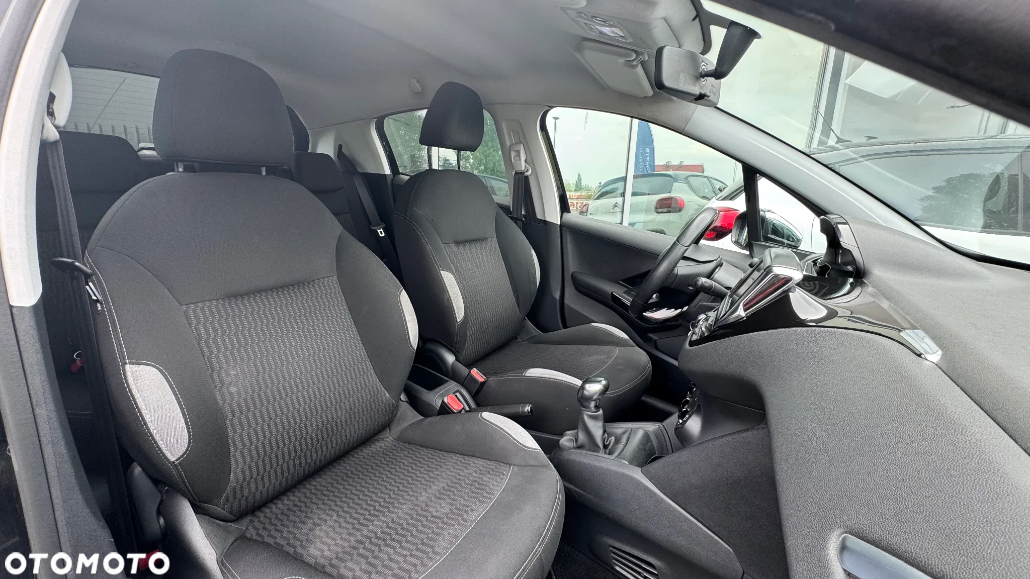Peugeot 208 1.2 PureTech Style - 15