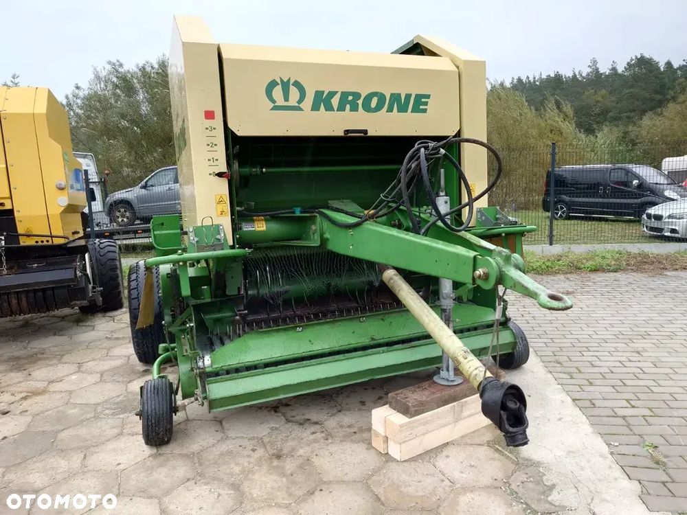 Krone Round Pack 1550 - 6