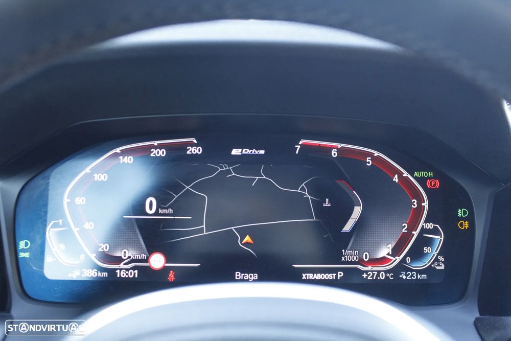 BMW 330 e Pack M Auto - 10