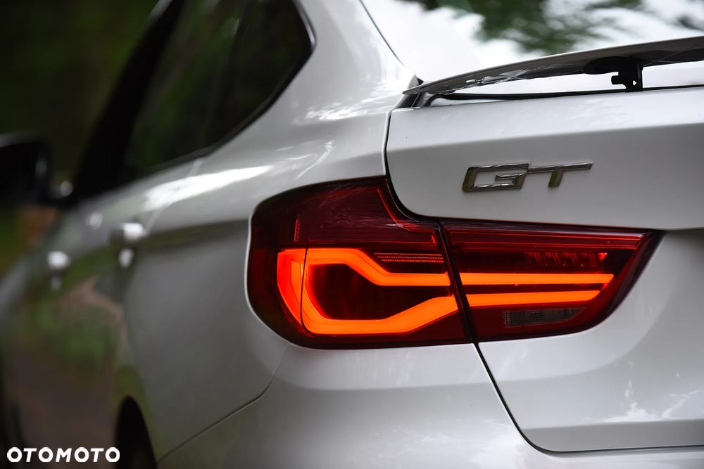 BMW 3GT 318d Sport Line - 4