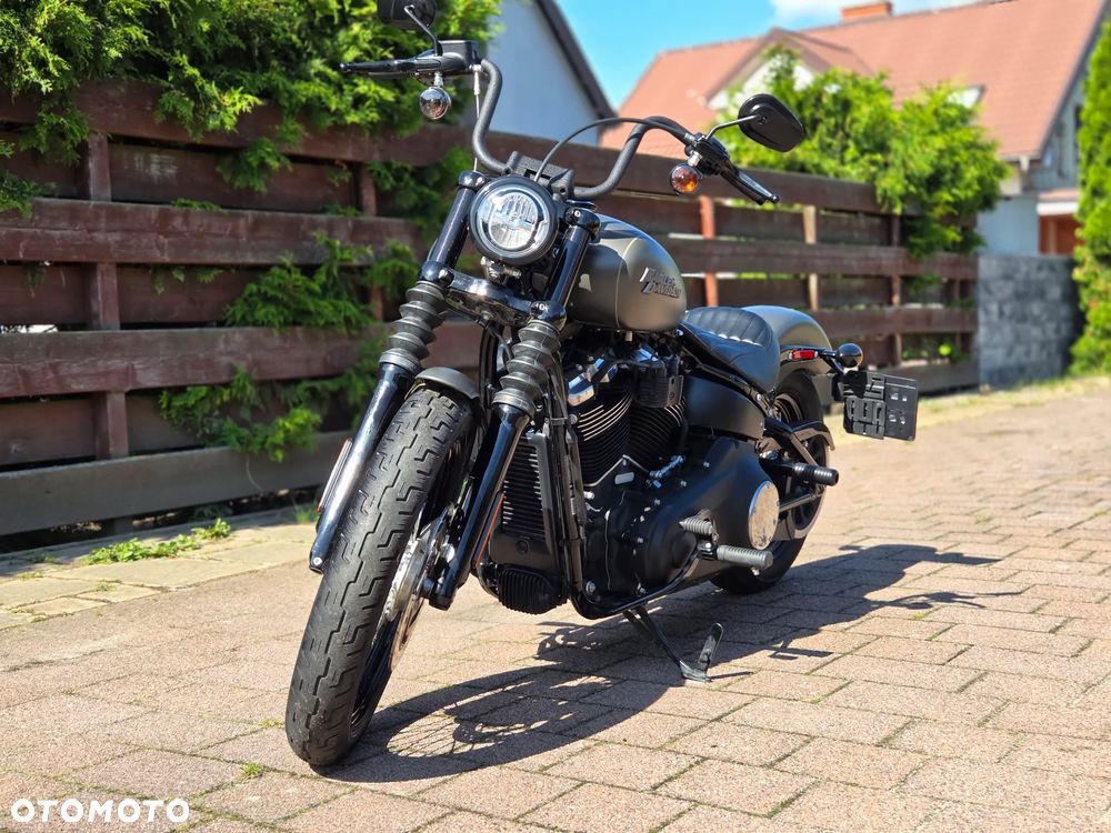 Harley-Davidson Softail Street Bob - 9