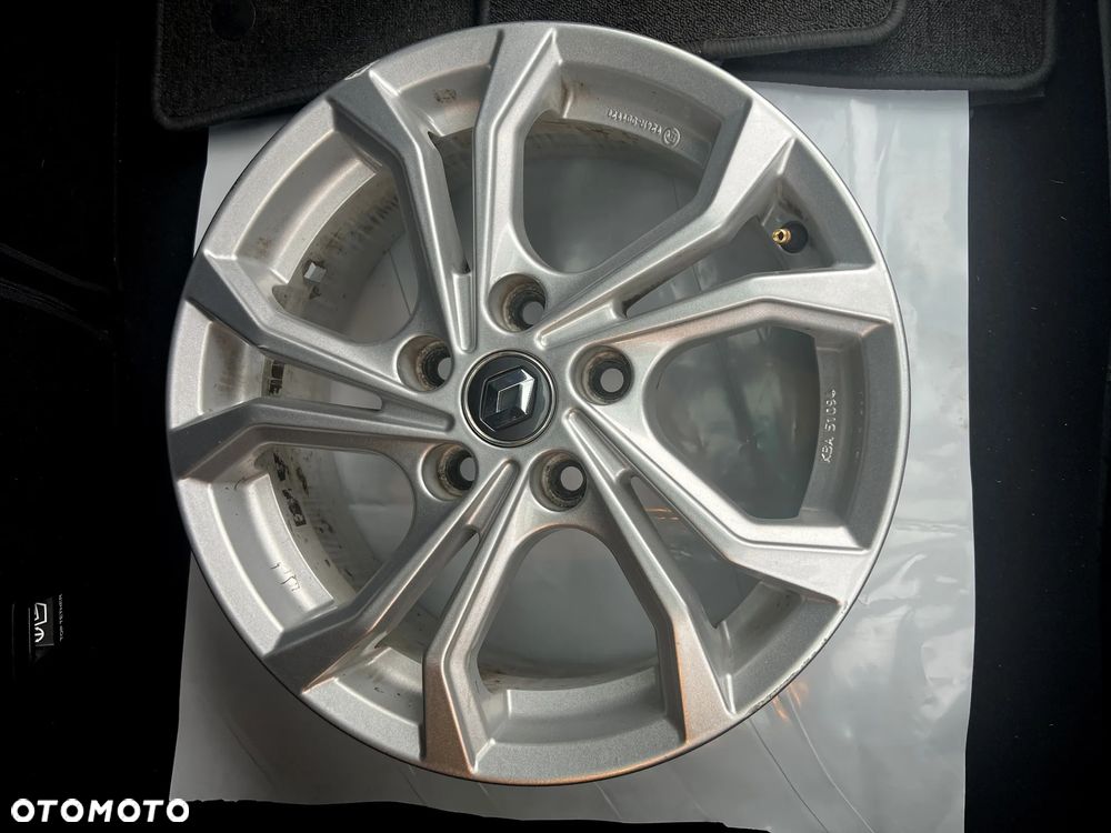 Renault Megane ENERGY TCe 130 Start & Stop LIMITED - 25