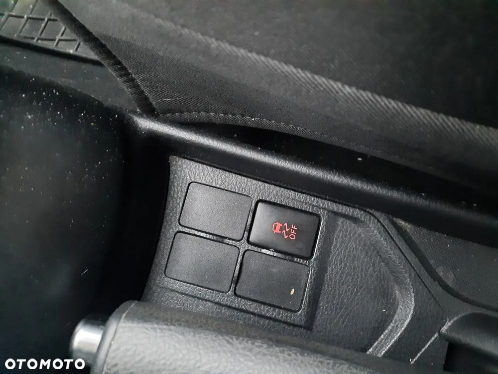 Toyota Yaris 1.33 VVT-i Trend - 37