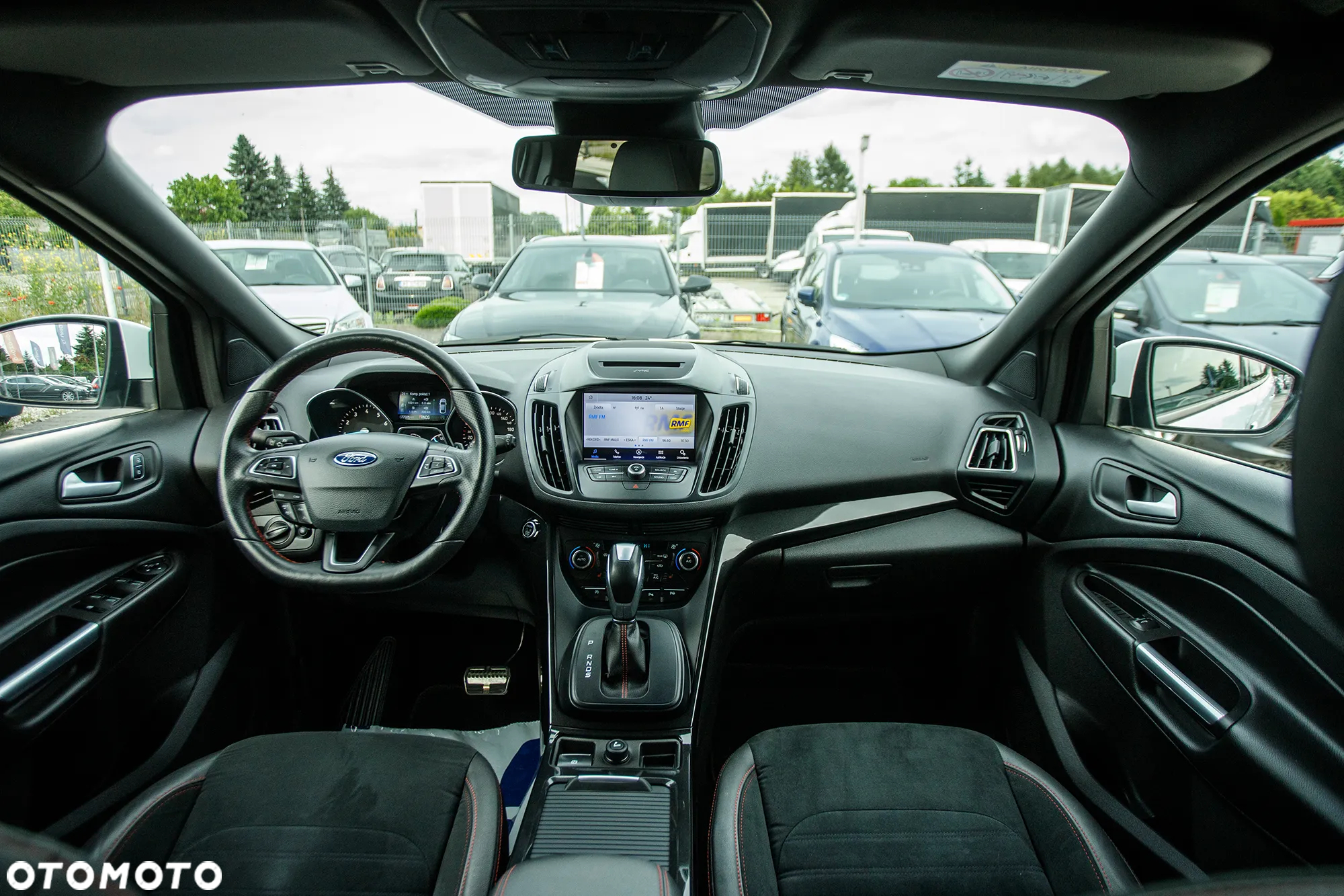 Ford Kuga 1.5 EcoBoost 4x4 ST-Line - 4