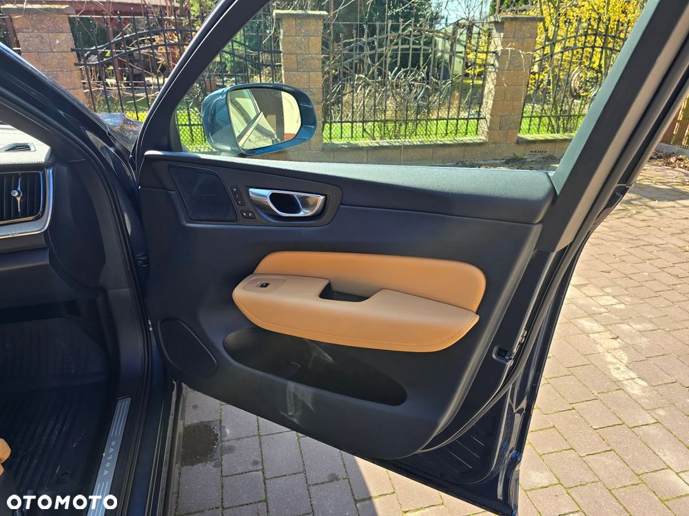 Volvo XC 60 T6 AWD Inscription - 18