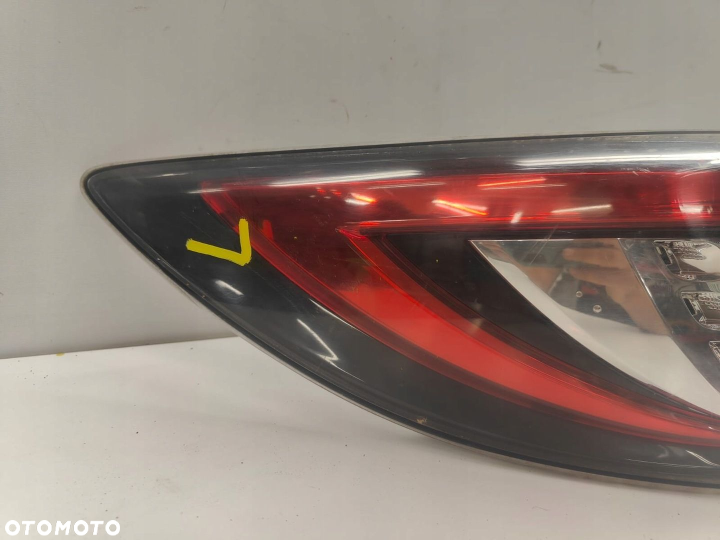 Mazda 6gh LAMPA TYŁ TYLNA LEWA kombi 220-41095 - 2