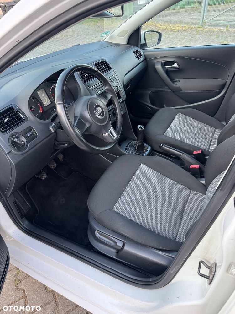 Volkswagen Polo 1.6 TDI Comfortline - 12